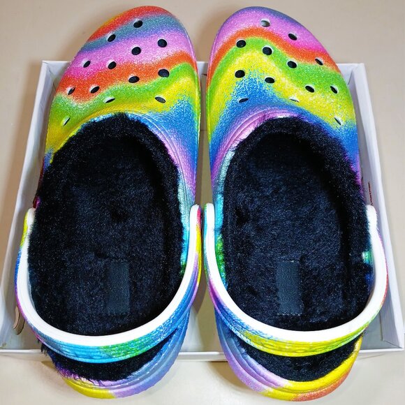 Classic Unisex Spray Rainbow Tye Dye Black Fur Lined Crocs Clogs Size M/8 - W/10 - Picture 1 of 15